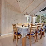 Holiday home 4 Bedroom Stunning In Ribe