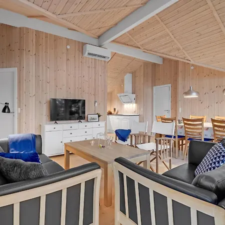 Сasa de vacaciones 4 Bedroom Stunning In Ribe