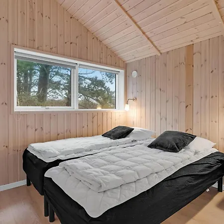 Сasa de vacaciones 4 Bedroom Stunning In *