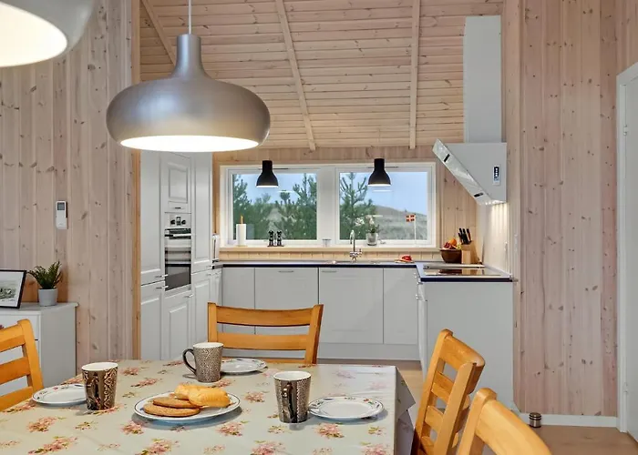 Nyaraló 4 Bedroom Stunning In *