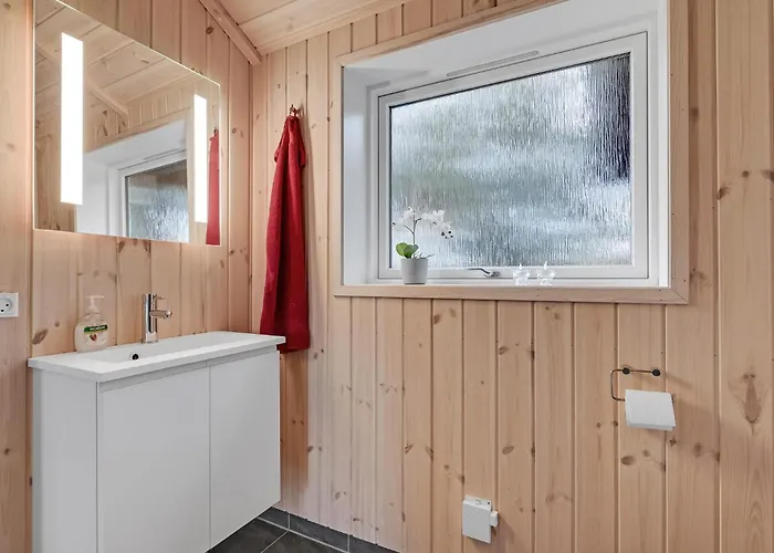 4 Bedroom Stunning In Nyaraló Ribe